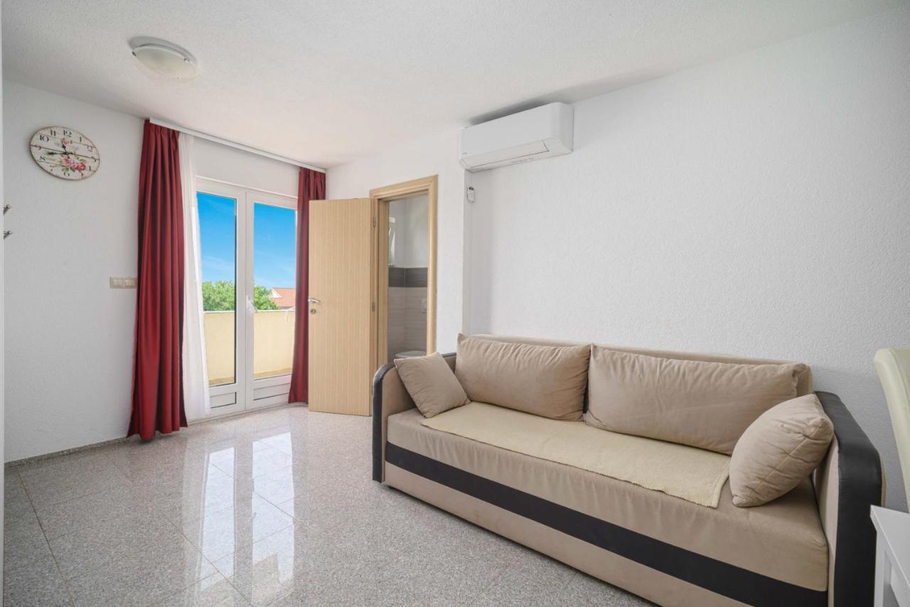 Apartments Miskovic โวดีเซ ภายนอก รูปภาพ