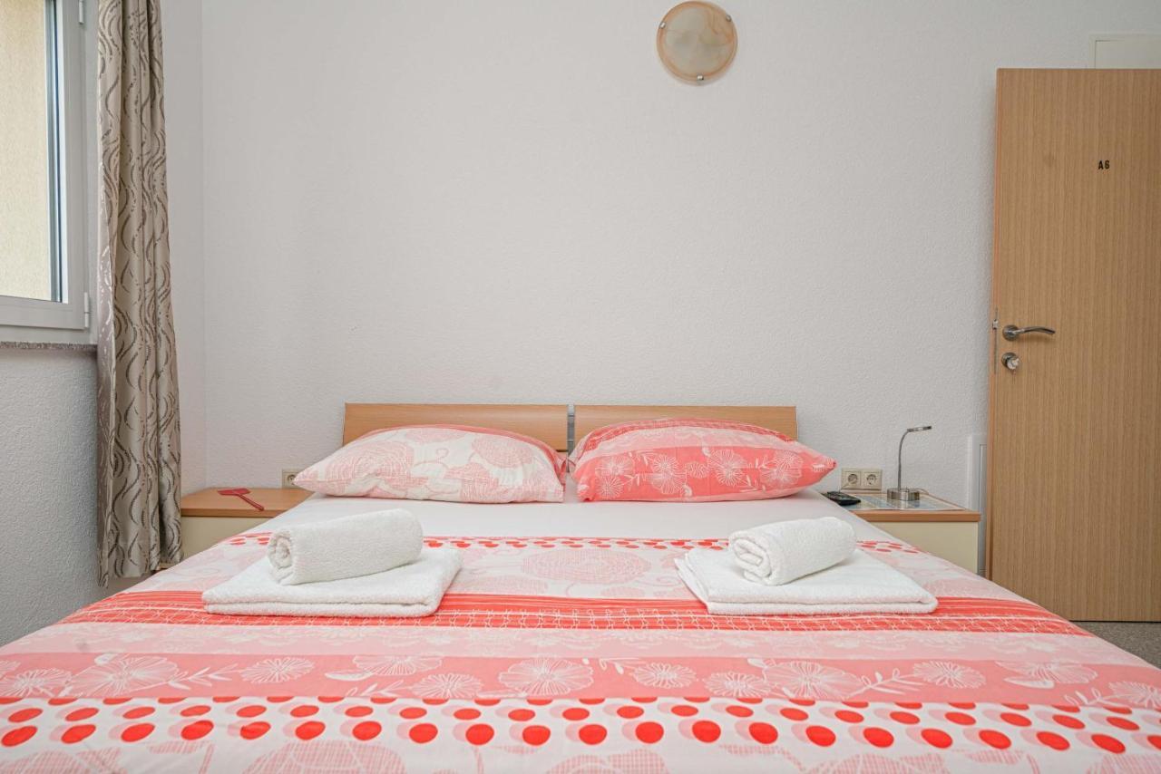Apartments Miskovic โวดีเซ ภายนอก รูปภาพ