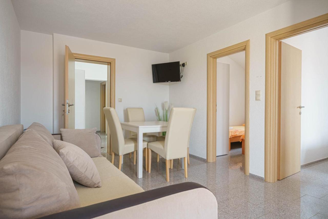 Apartments Miskovic โวดีเซ ภายนอก รูปภาพ