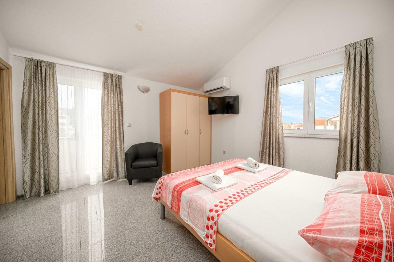 Apartments Miskovic โวดีเซ ภายนอก รูปภาพ