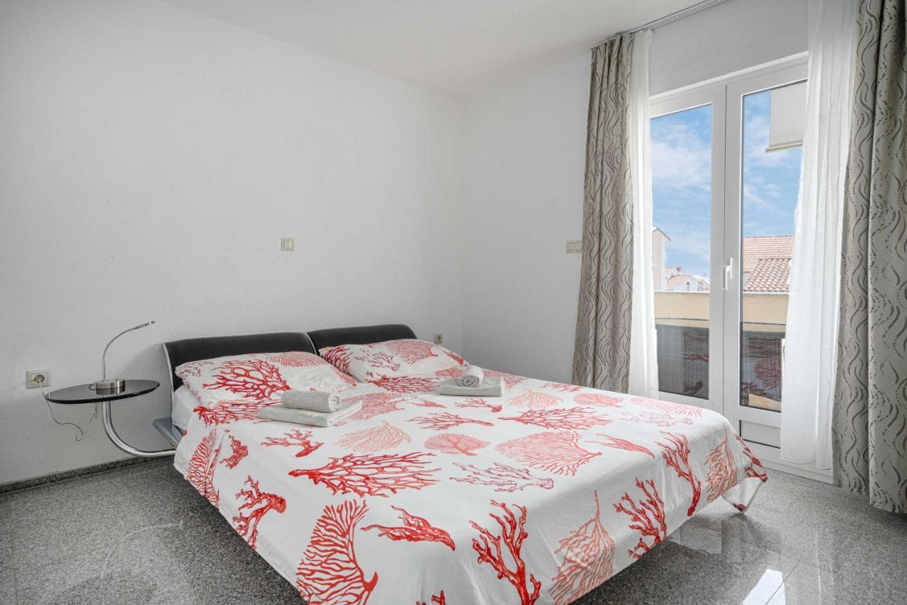 Apartments Miskovic โวดีเซ ภายนอก รูปภาพ