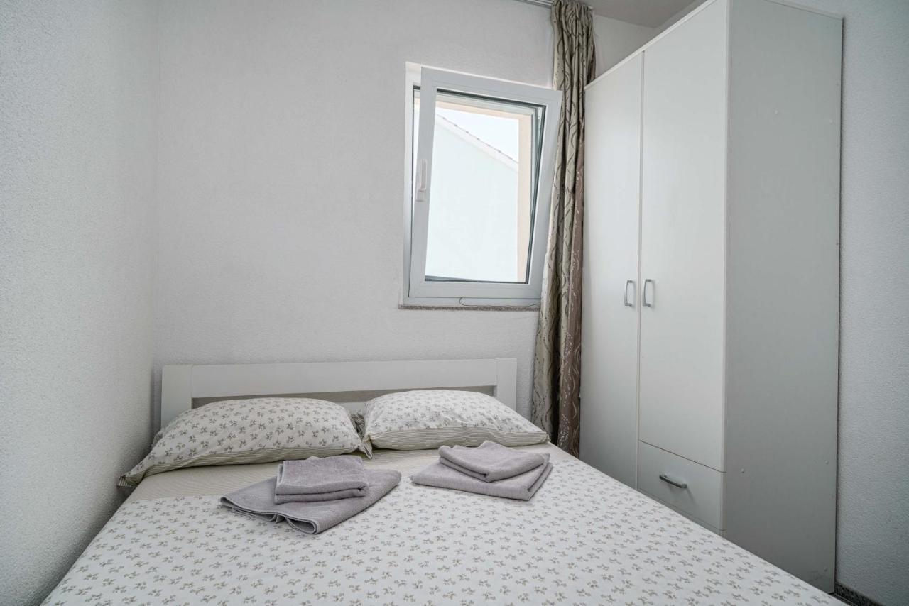 Apartments Miskovic โวดีเซ ภายนอก รูปภาพ